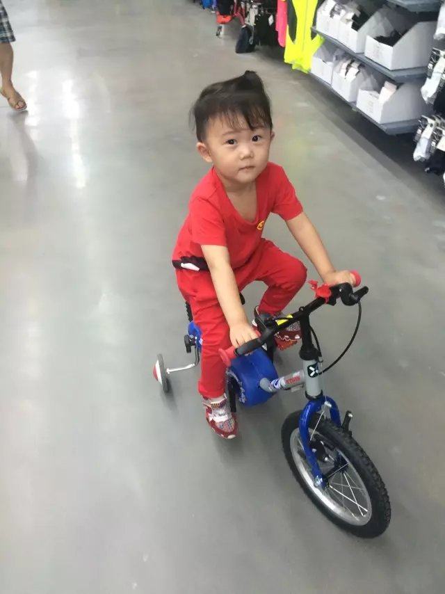 2015年09月04日 迪卡侬